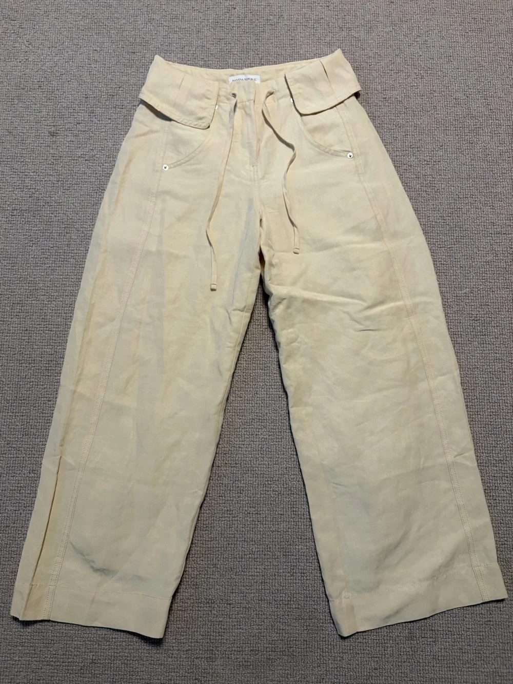 Banana Republic Linen Blend Women’s Summer Trousers (Petite 0)